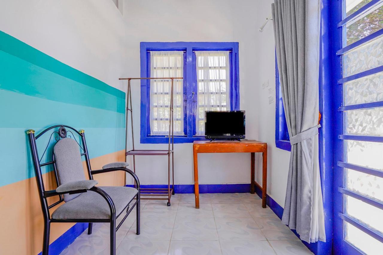Oyo 90352 Villa Agape 2 Чианджур Екстериор снимка
